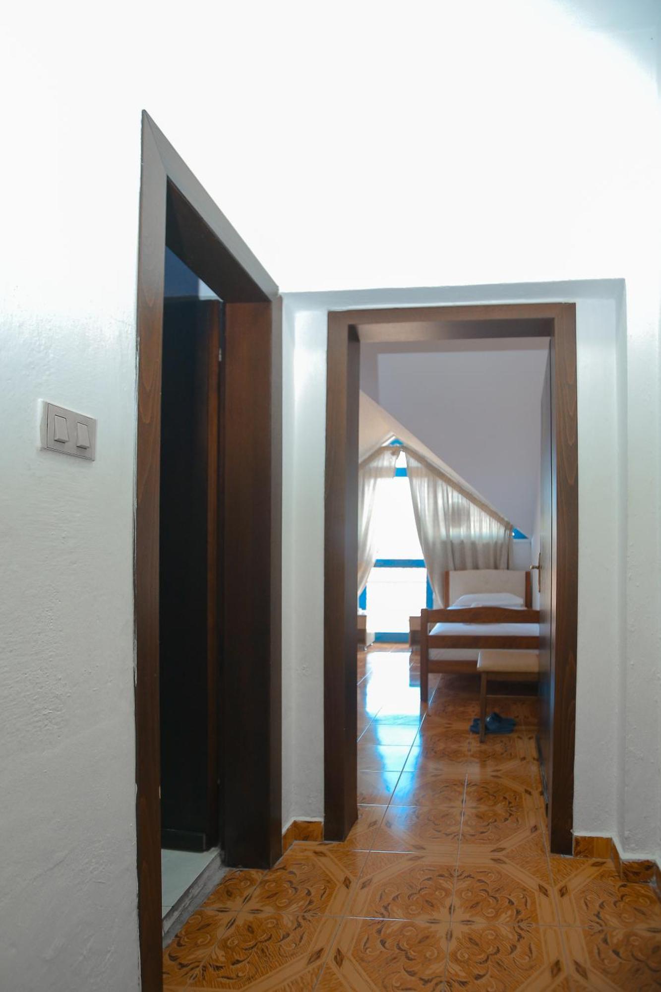 Hotel Ambasador Bahcallek Ngoại thất bức ảnh