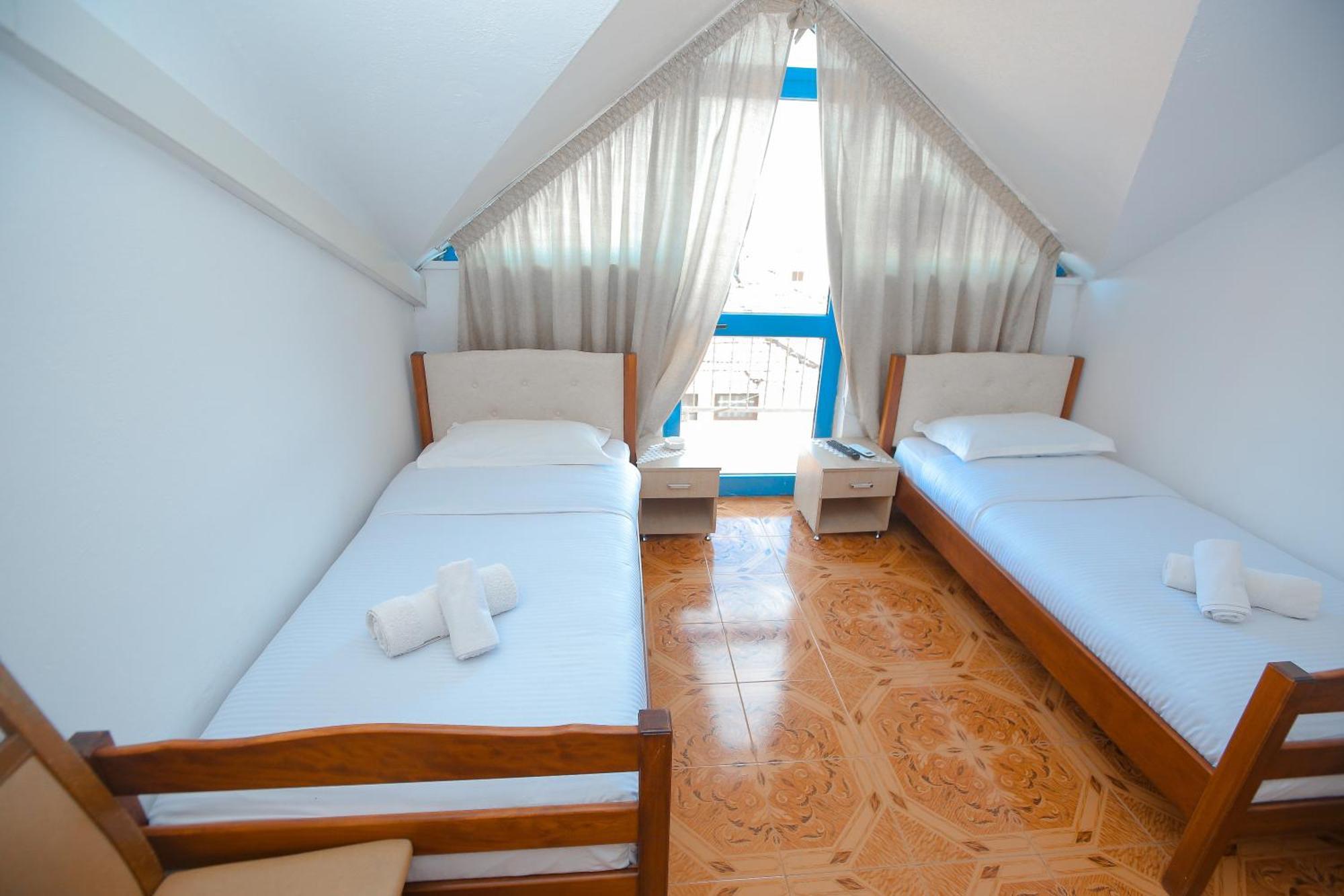 Hotel Ambasador Bahcallek Ngoại thất bức ảnh